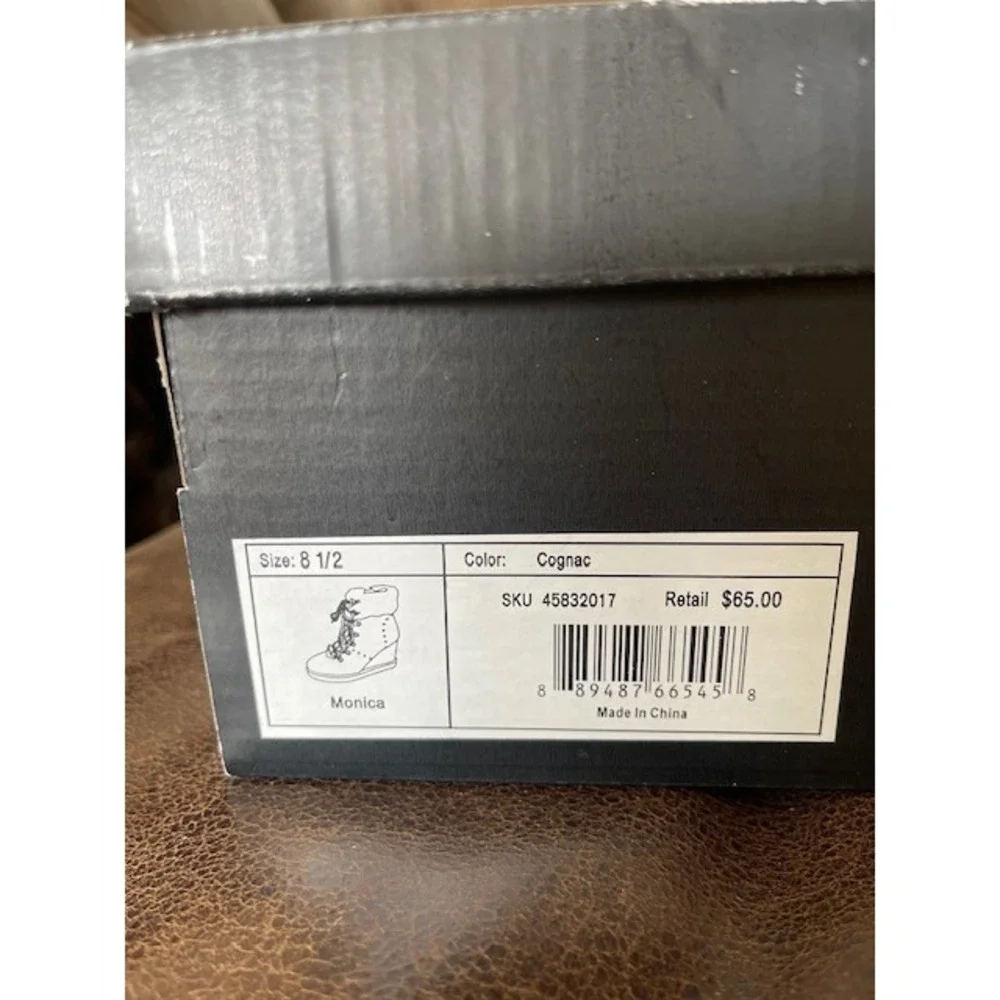 SM New York Women Monica Boots, Wool detail,Laceup, Cognac Camel Color, Size 8.5